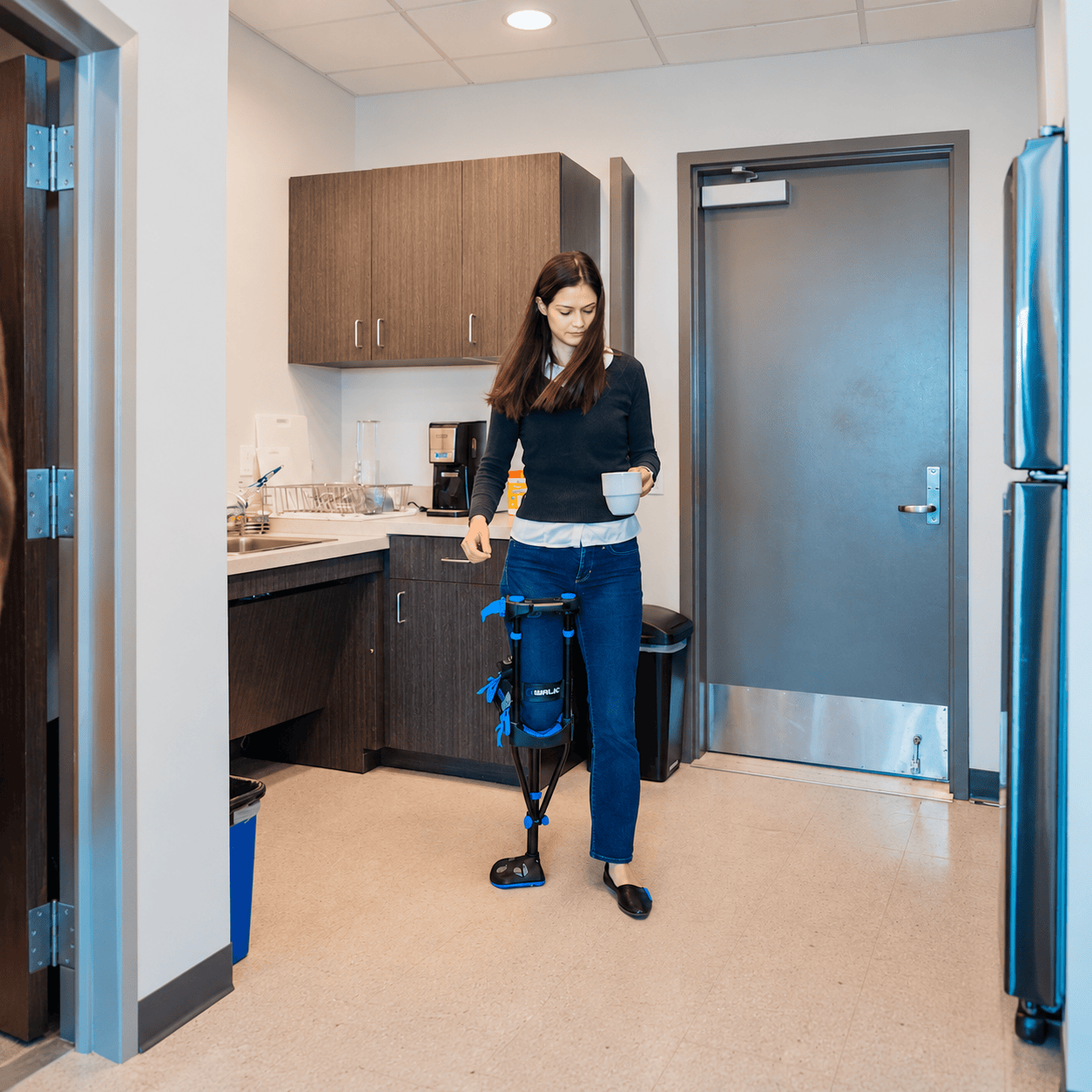 iWalk 3.0 Hands-Free Knee Crutch | Crutch Alternative | ProBrace